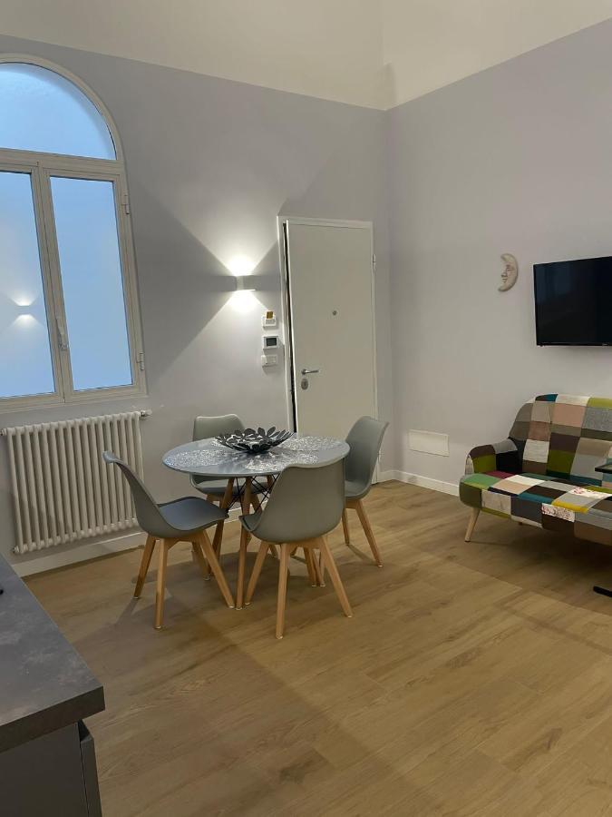 Luna&Sole Oreste Apartments - Self Check-In Bari Zewnętrze zdjęcie