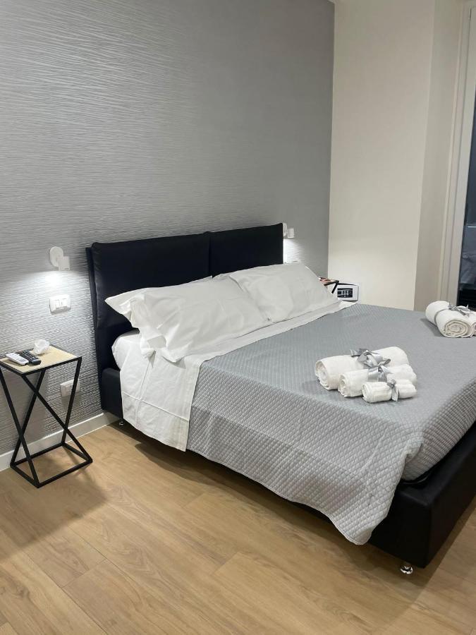 Luna&Sole Oreste Apartments - Self Check-In Bari Zewnętrze zdjęcie